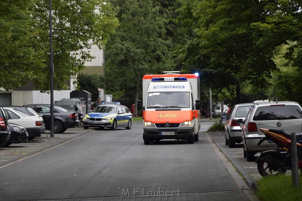 Schiesserei Koeln Ostheim Gernsheimerstr P04.JPG - Miklos Laubert